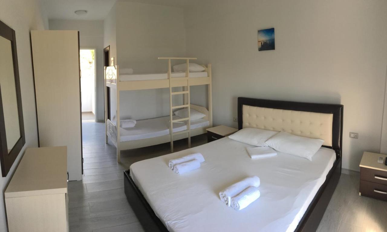Sea View Hotel Dhërmi 外观 照片