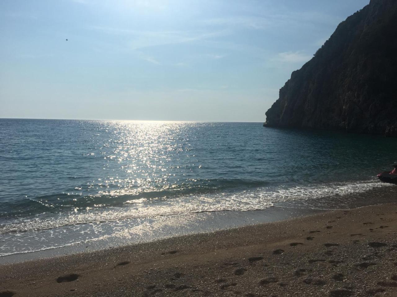 Sea View Hotel Dhërmi 外观 照片